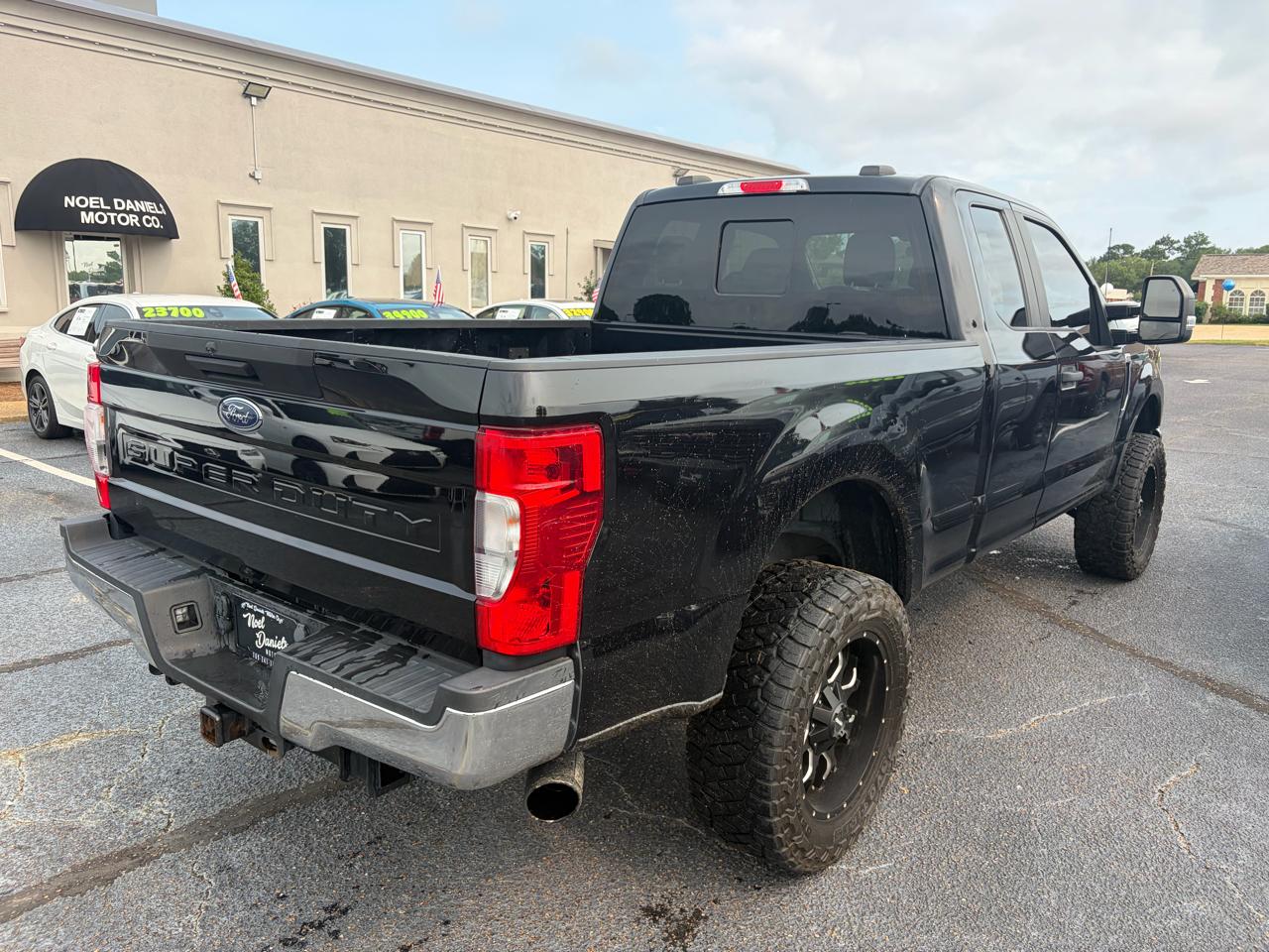 Ford F-250 SD XL SuperCab 4WD 2022