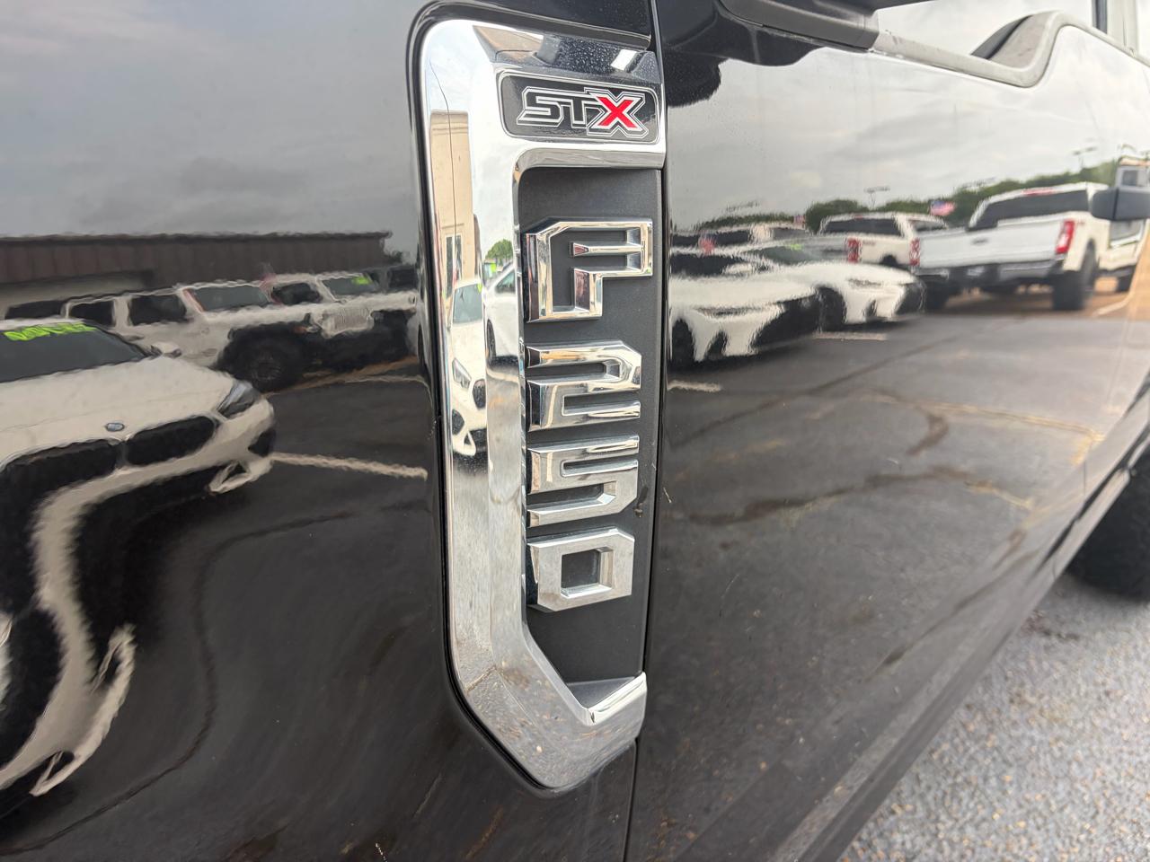 Ford F-250 SD XL SuperCab 4WD 2022
