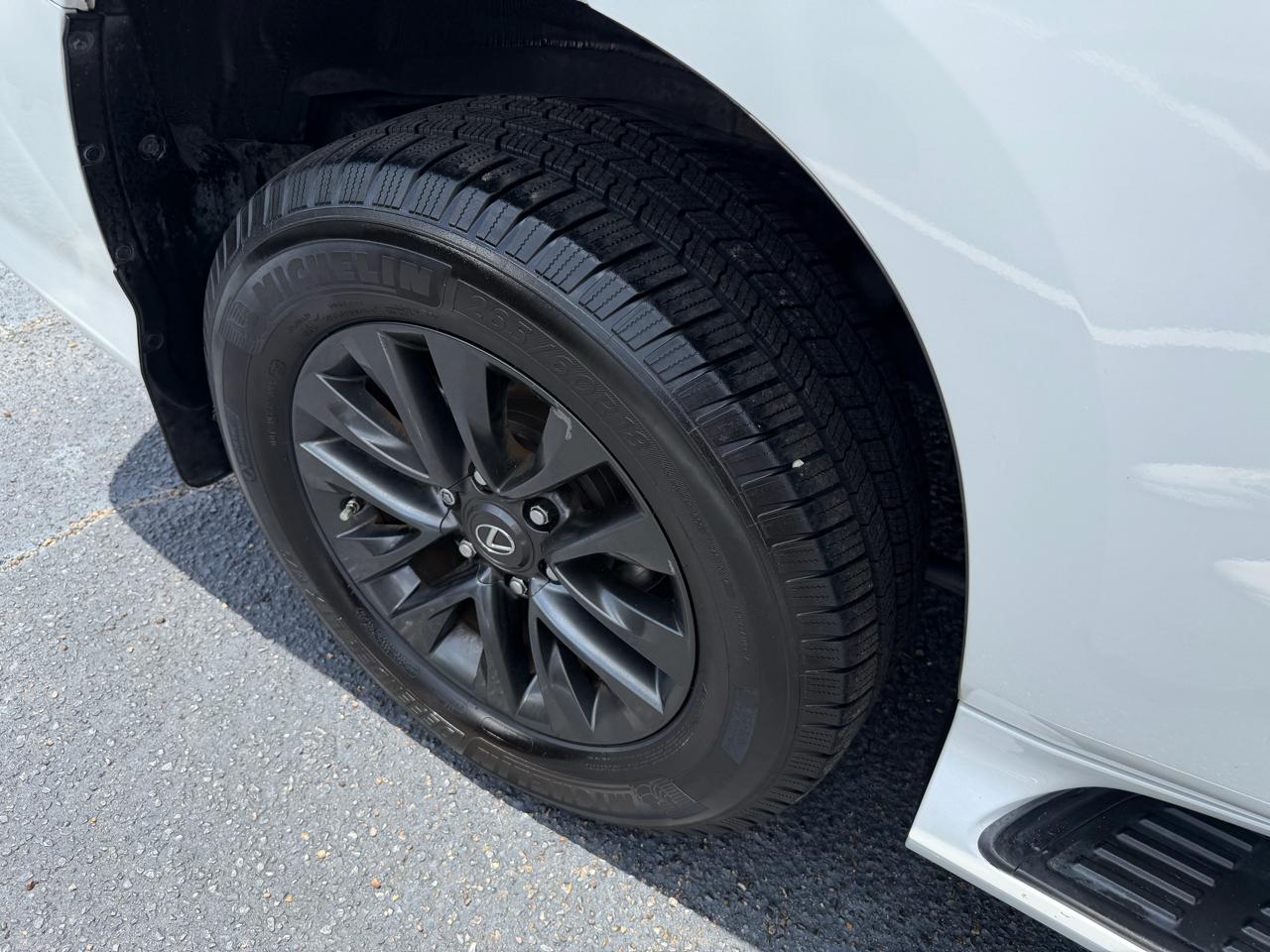 Lexus GX 460 4WD 4dr Premium 2020