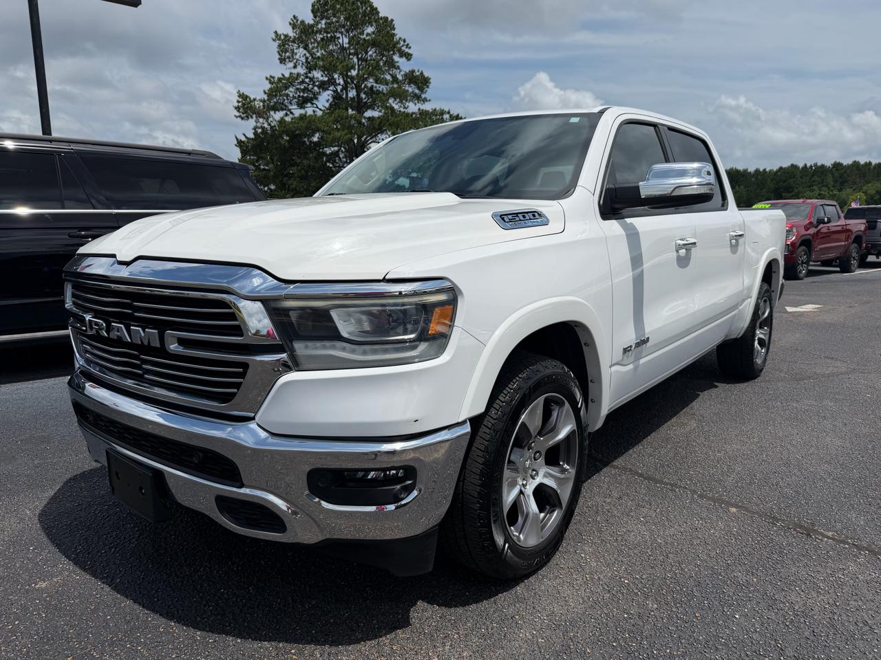 RAM 1500 Laramie Crew Cab SWB 4WD 2021