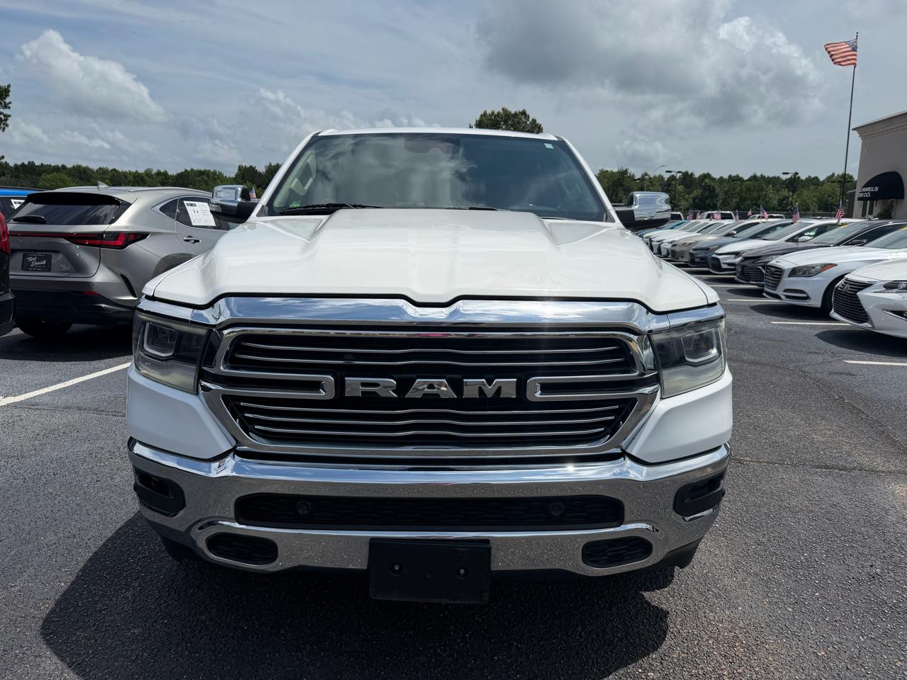 RAM 1500 Laramie Crew Cab SWB 4WD 2021