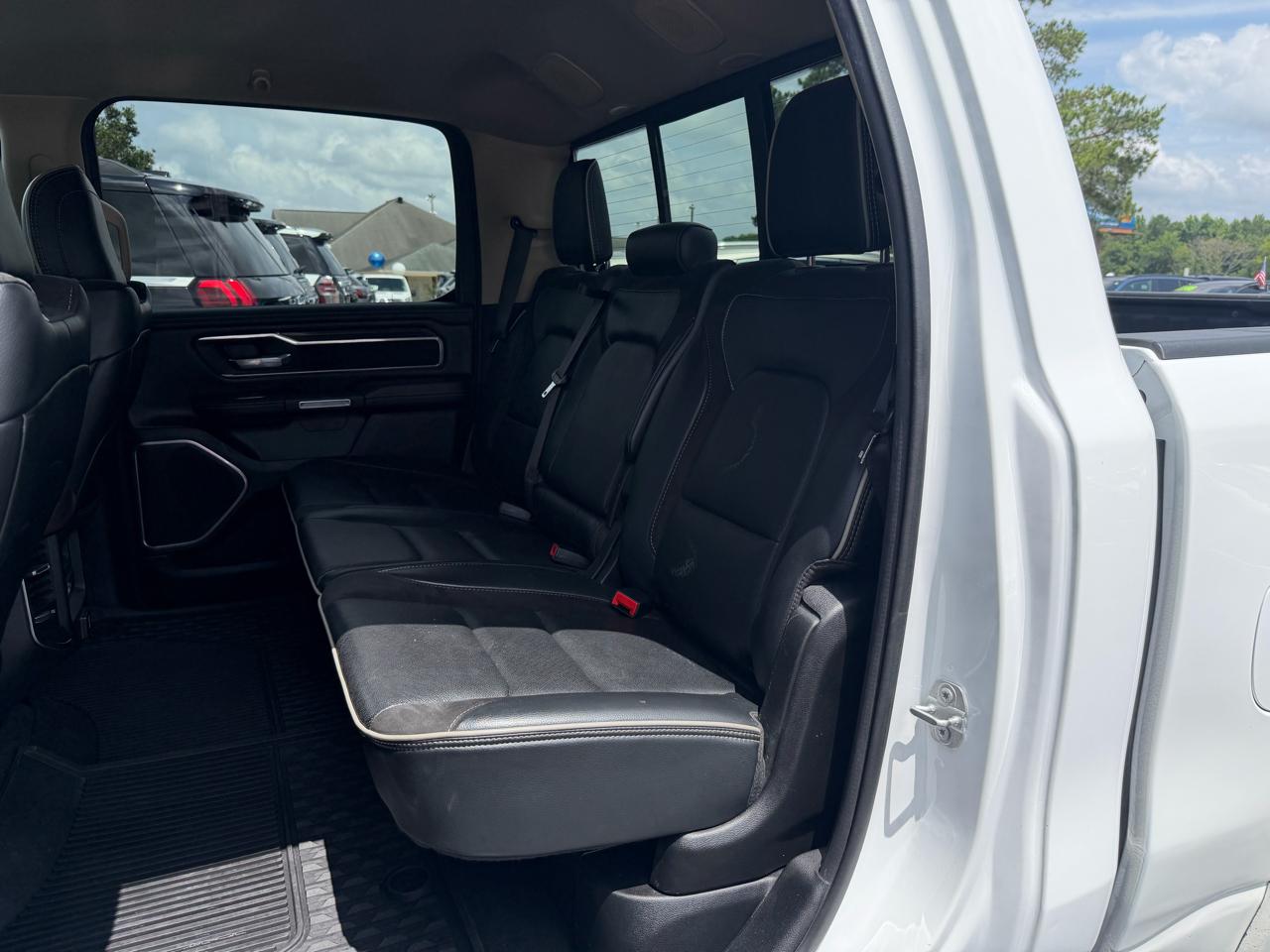 RAM 1500 Laramie Crew Cab SWB 4WD 2021