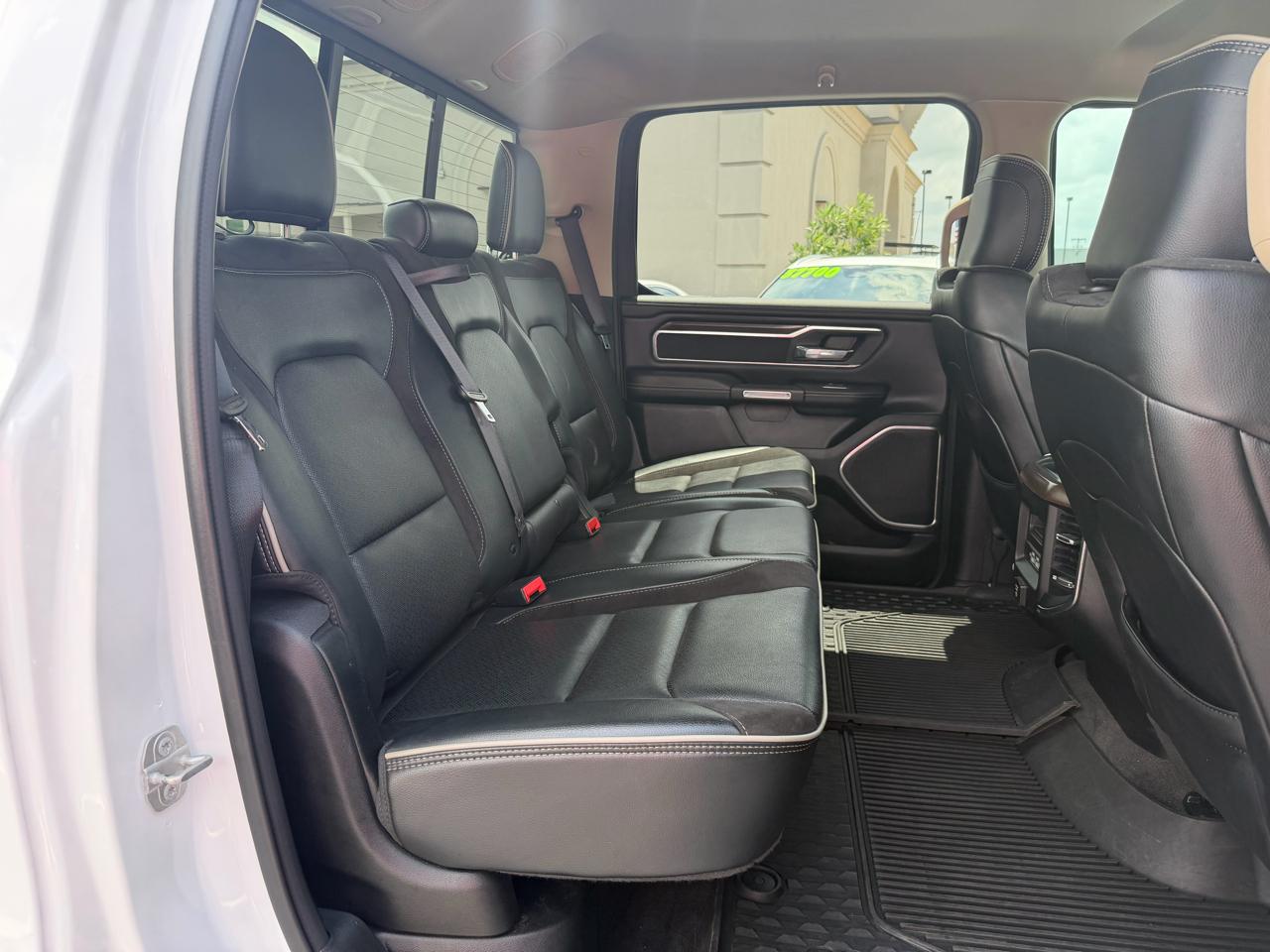 RAM 1500 Laramie Crew Cab SWB 4WD 2021