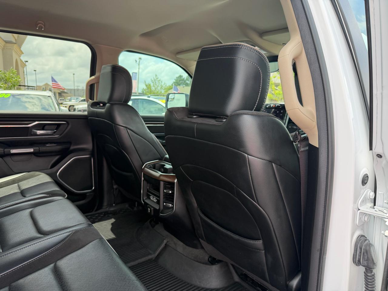 RAM 1500 Laramie Crew Cab SWB 4WD 2021