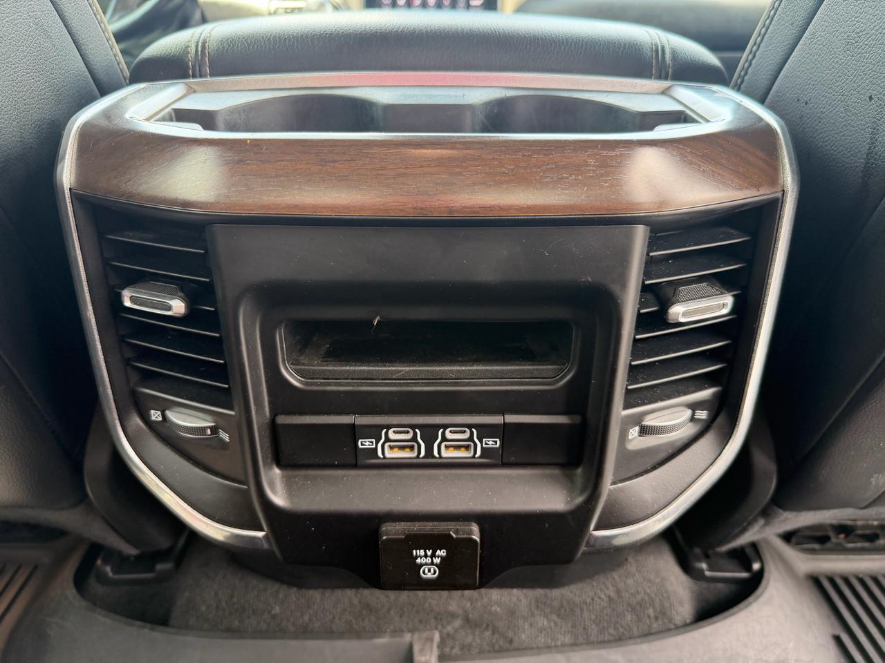 RAM 1500 Laramie Crew Cab SWB 4WD 2021