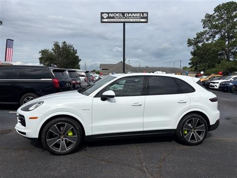 2023 Porsche Cayenne E-Hybrid AWD