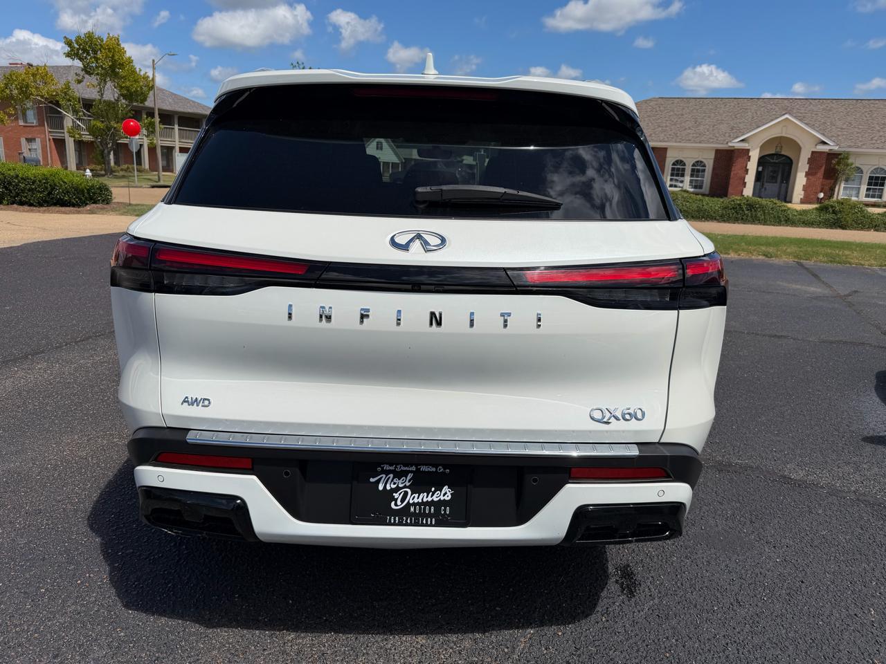 Infiniti QX60 LUXE AWD 2023