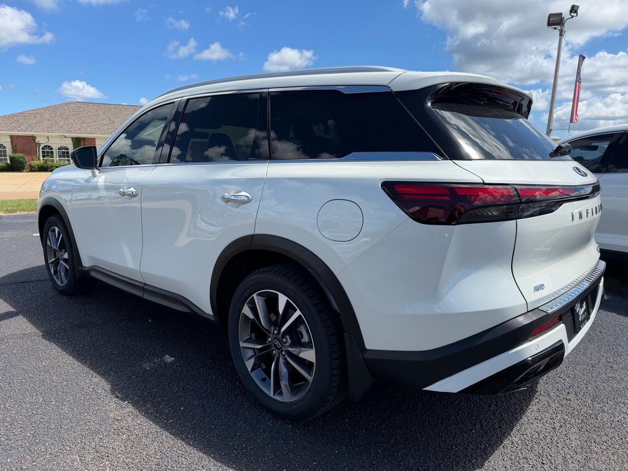 Infiniti QX60 LUXE AWD 2023