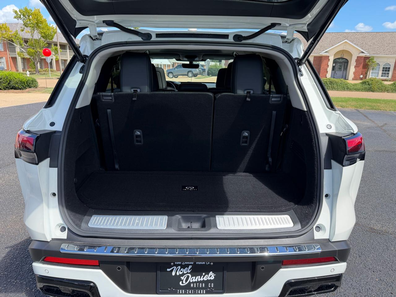 Infiniti QX60 LUXE AWD 2023