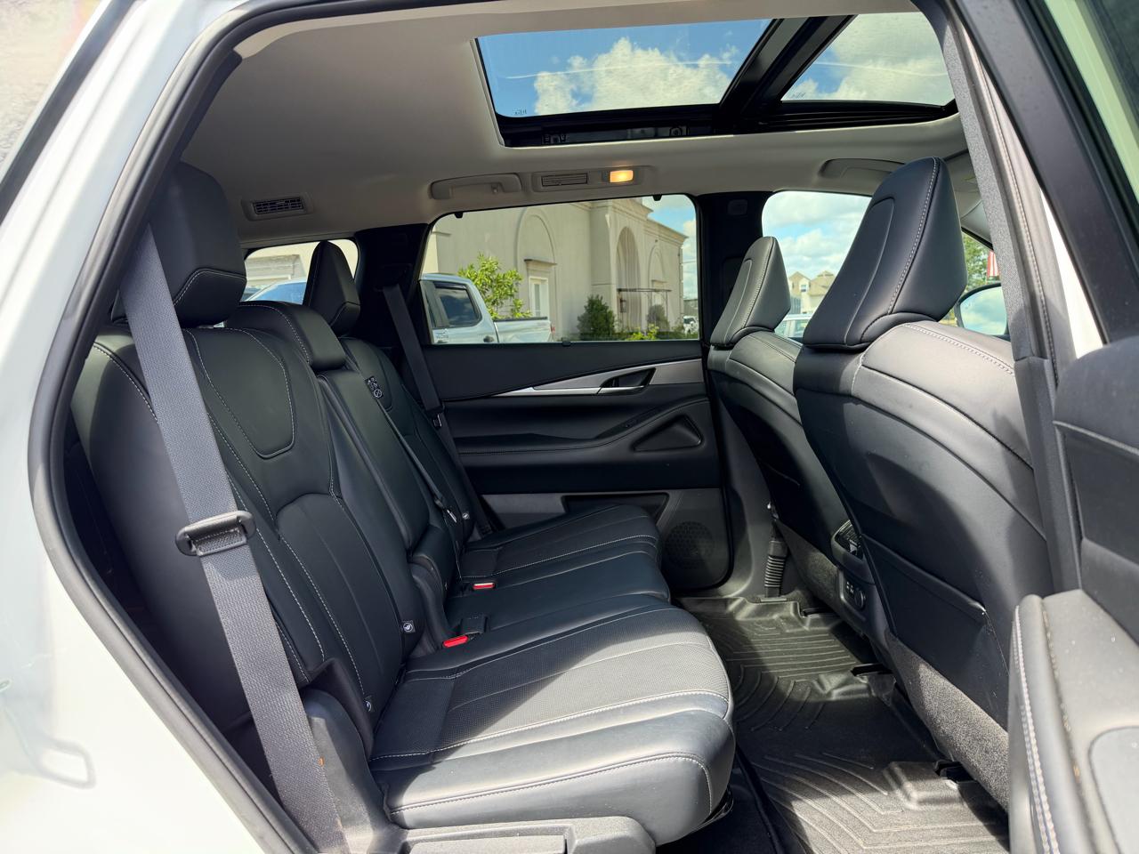 Infiniti QX60 LUXE AWD 2023