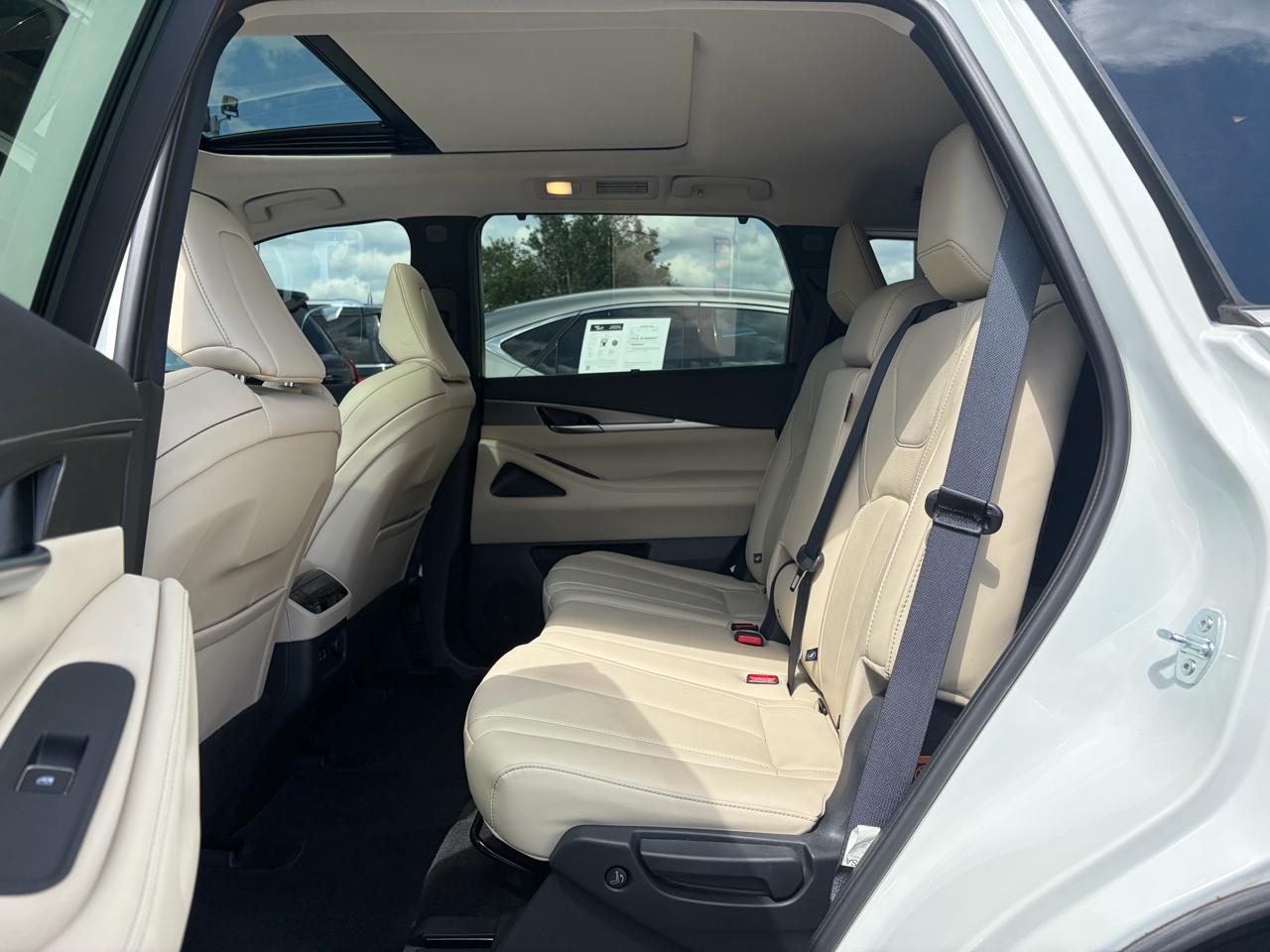 Infiniti QX60 LUXE AWD 2024
