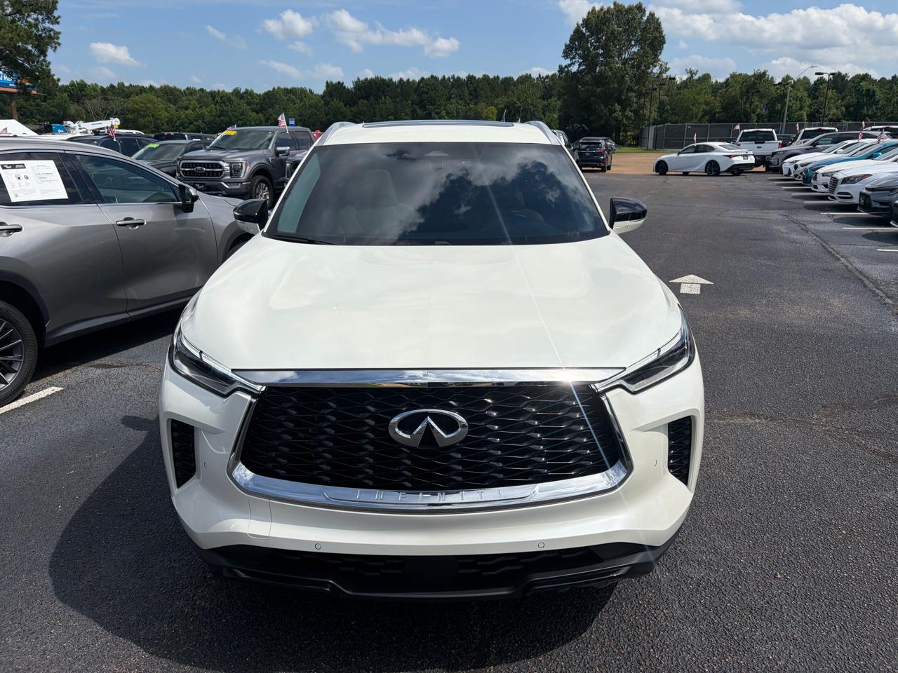 Infiniti QX60 LUXE AWD 2024