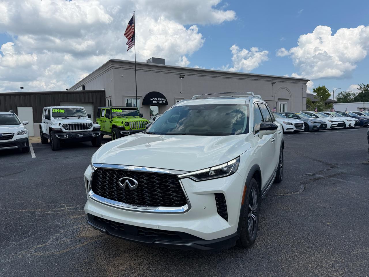 2023 INFINITI QX60 SENSORY AWD's photo