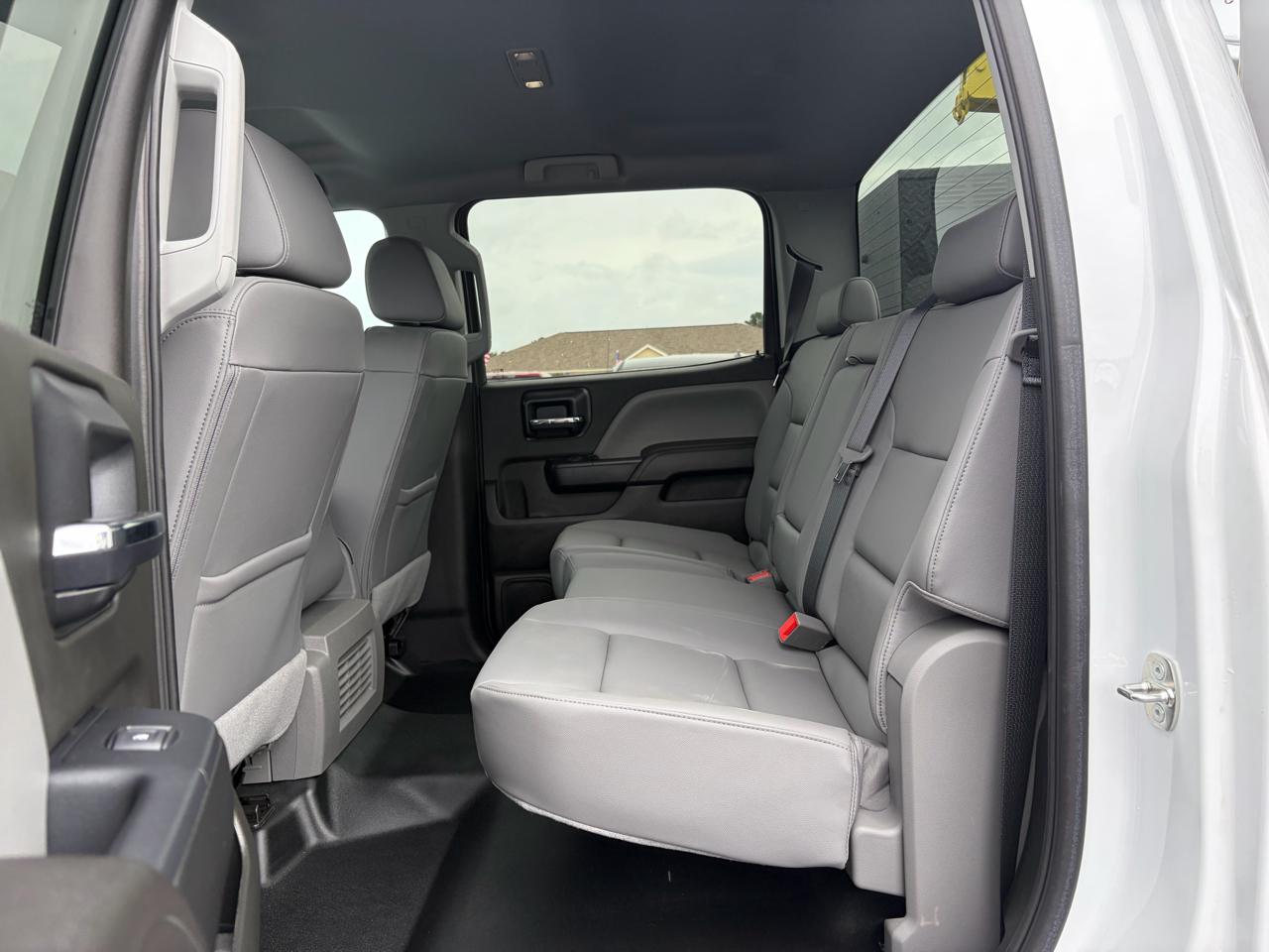Chevrolet Silverado 5500HD Chassis  2024