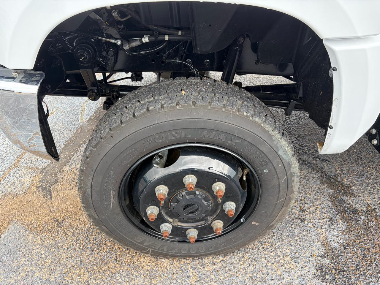 Chevrolet Silverado 5500HD Chassis  2024