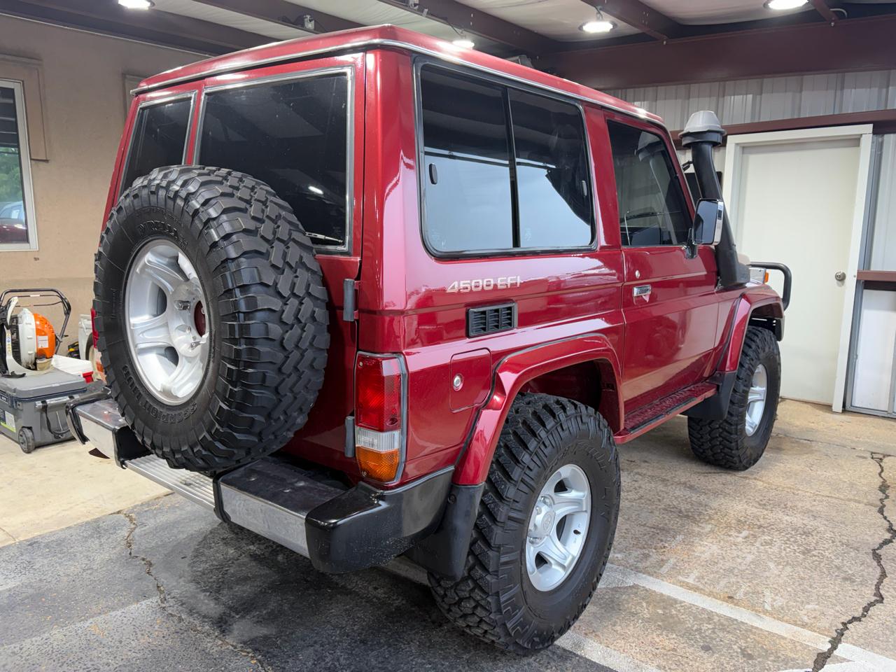Toyota Land Cruiser 70 Series  1995