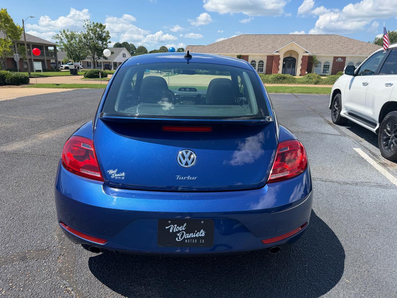 Volkswagen Beetle 2.0T R-Line 2D Coupe 2014