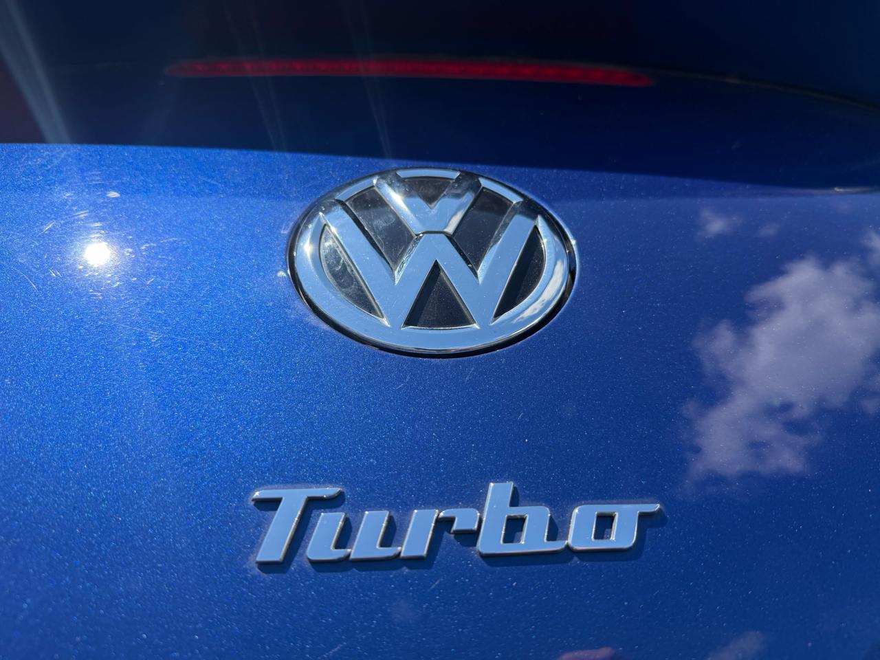 Volkswagen Beetle 2.0T R-Line 2D Coupe 2014