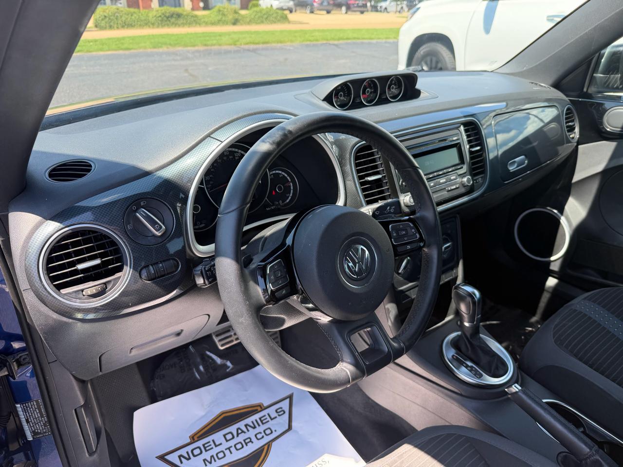 Volkswagen Beetle 2.0T R-Line 2D Coupe 2014