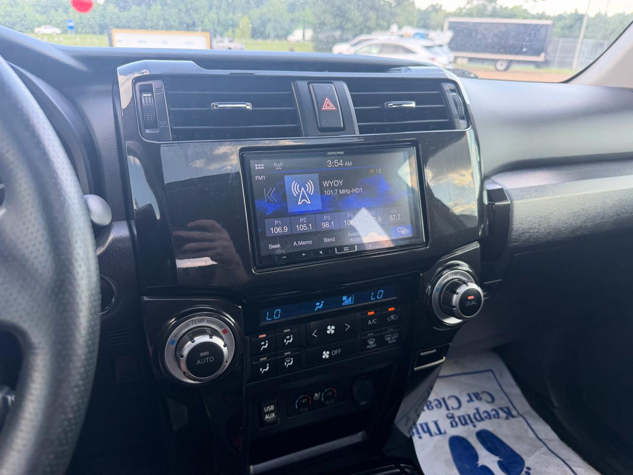 Toyota 4Runner Limited Nightshade 2WD (Natl) 2019