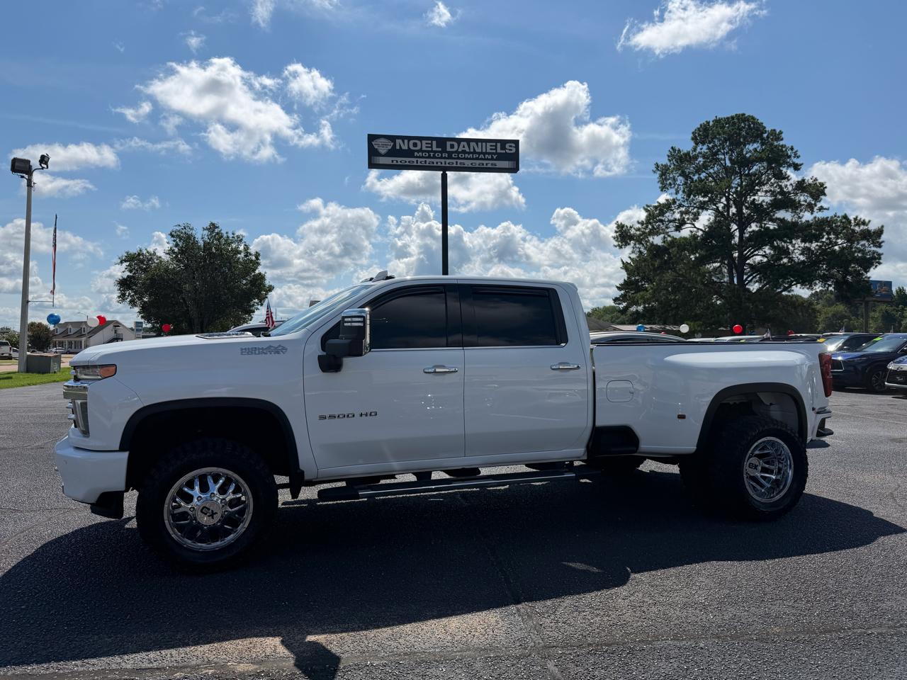 2022 Chevrolet Silverado 3500HD High Country Crew Cab 4WD