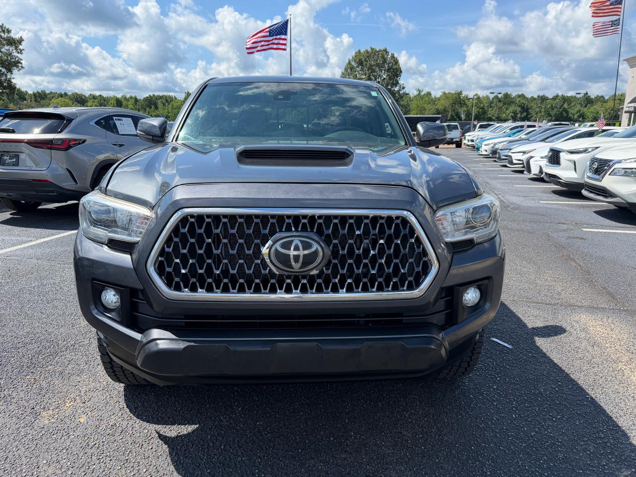 View vehicle photo 3
