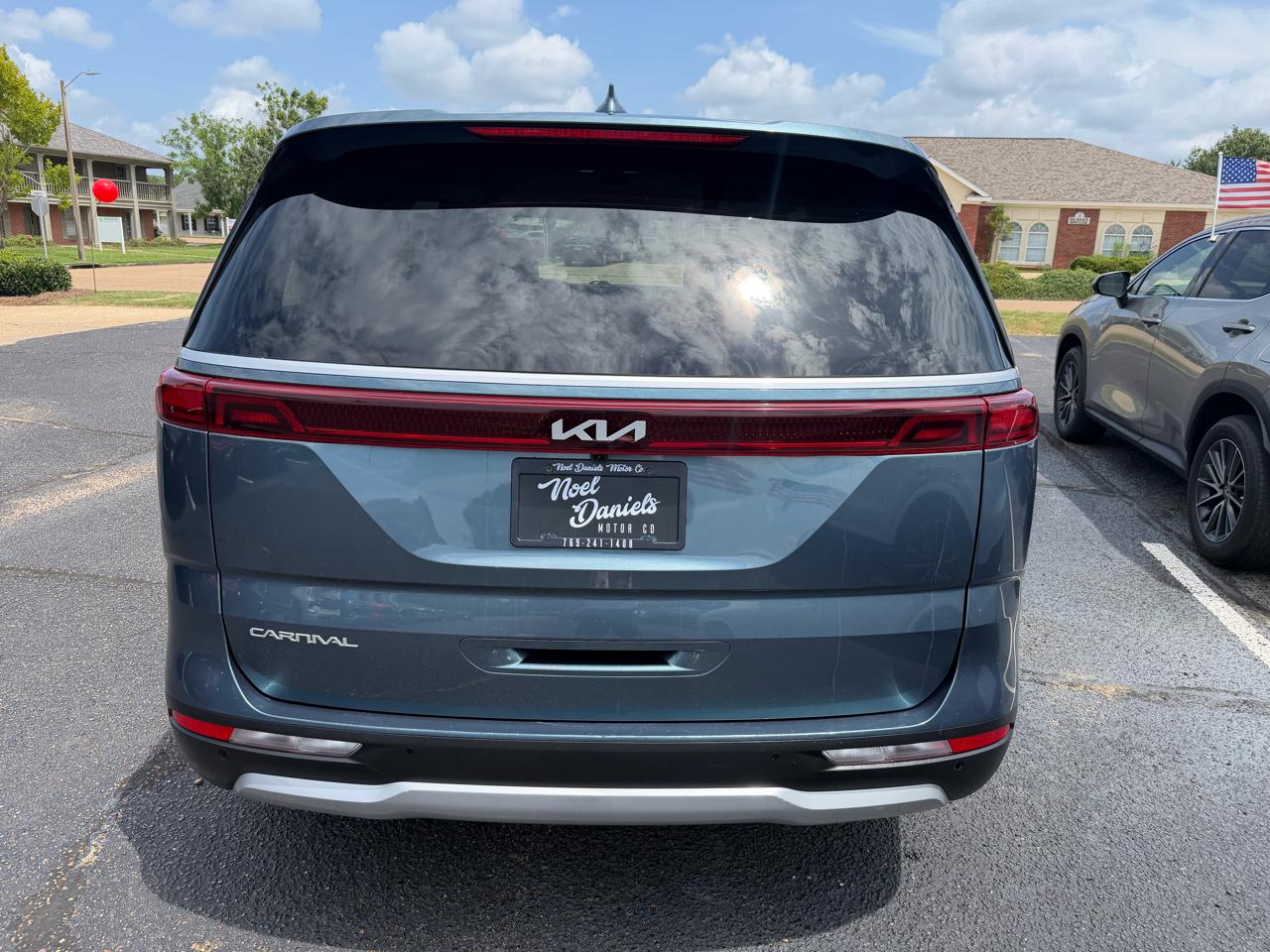 Kia Carnival EX 2024
