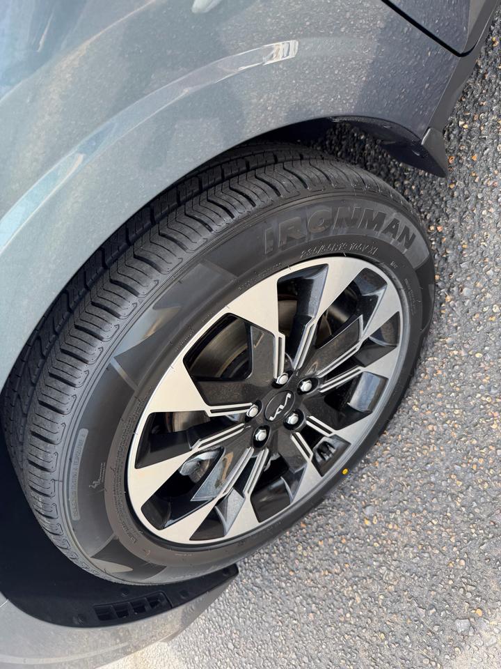 Kia Carnival EX 2024