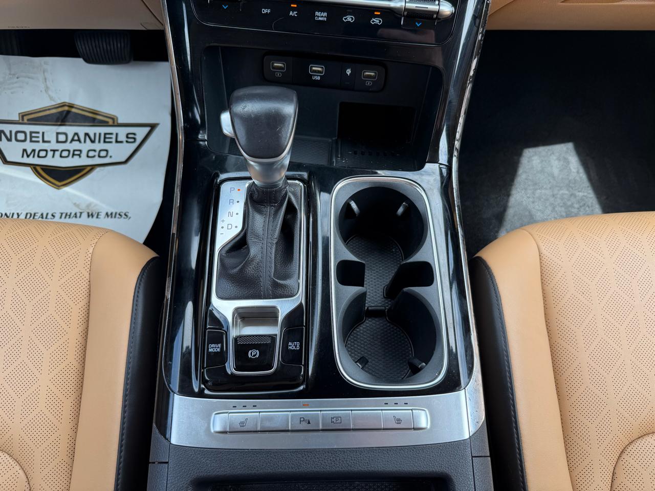 Kia Carnival EX 2024