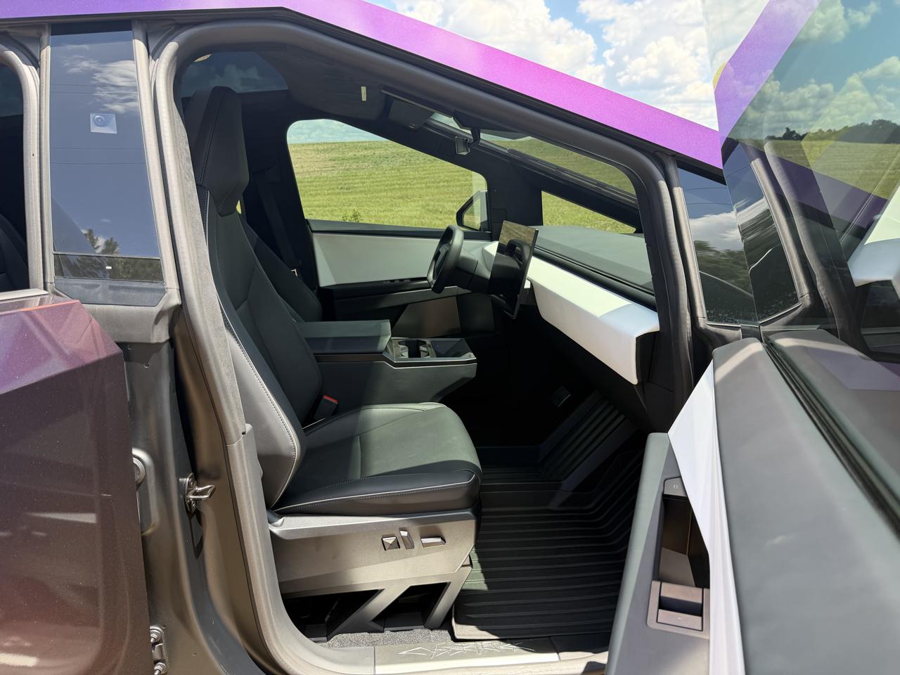 Tesla Cybertruck AWD 2024