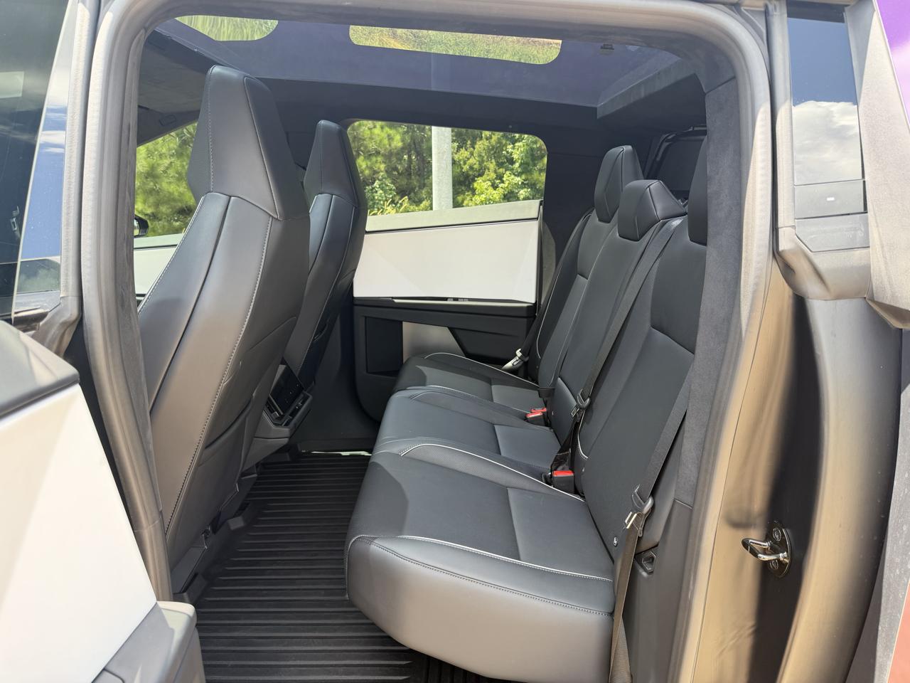 Tesla Cybertruck AWD 2024