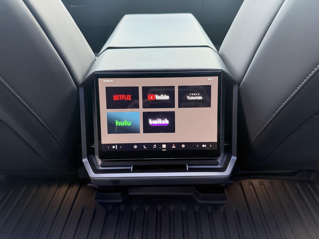 Tesla Cybertruck AWD 2024