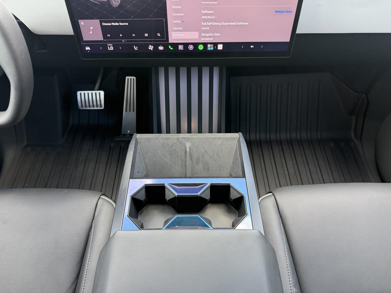 Tesla Cybertruck AWD 2024