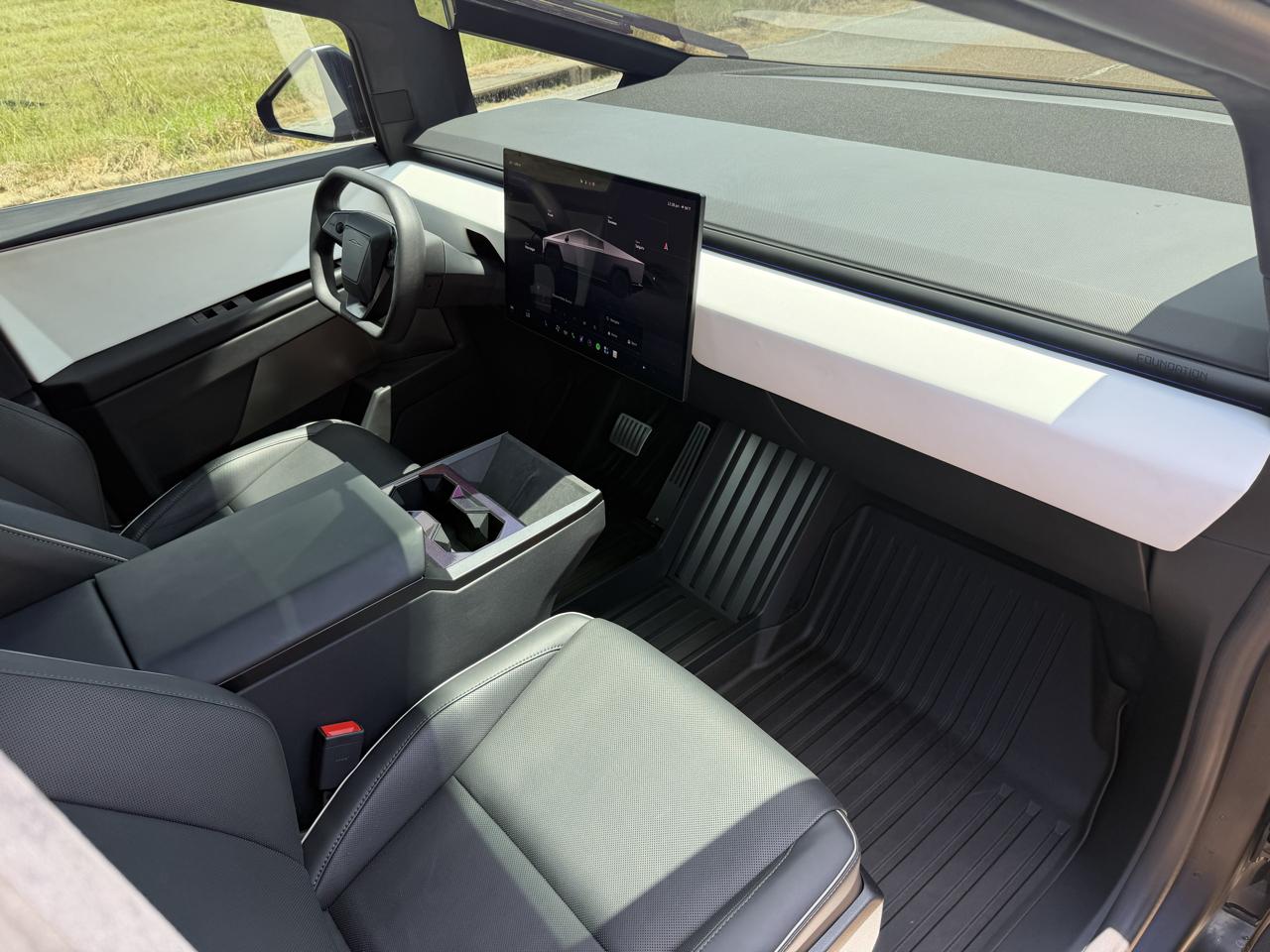 Tesla Cybertruck AWD 2024