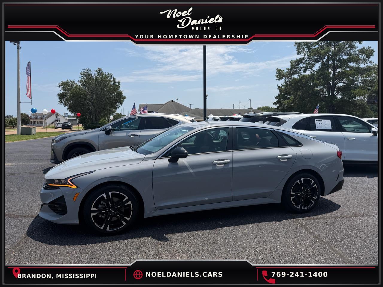 Gray 2024 Kia K5 Sedan Front-Wheel Drive Automatic