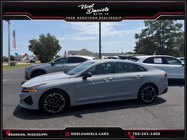 Gray 2024 Kia K5 Sedan Front-Wheel Drive Automatic