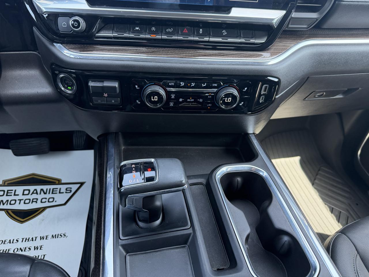 Chevrolet Silverado 1500 Trail Boss LT Crew Cab 4WD 2024