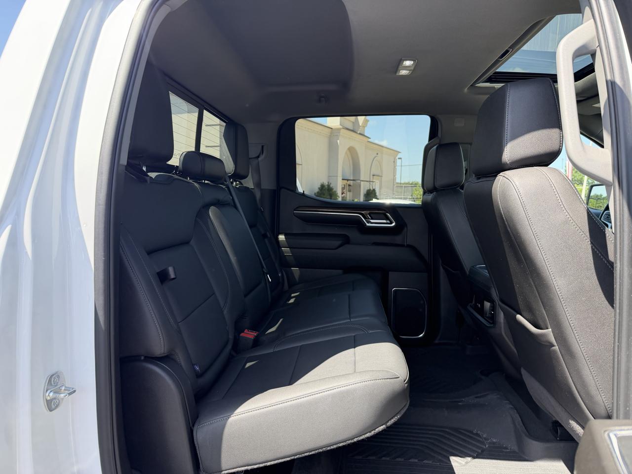 Chevrolet Silverado 1500 Trail Boss LT Crew Cab 4WD 2024