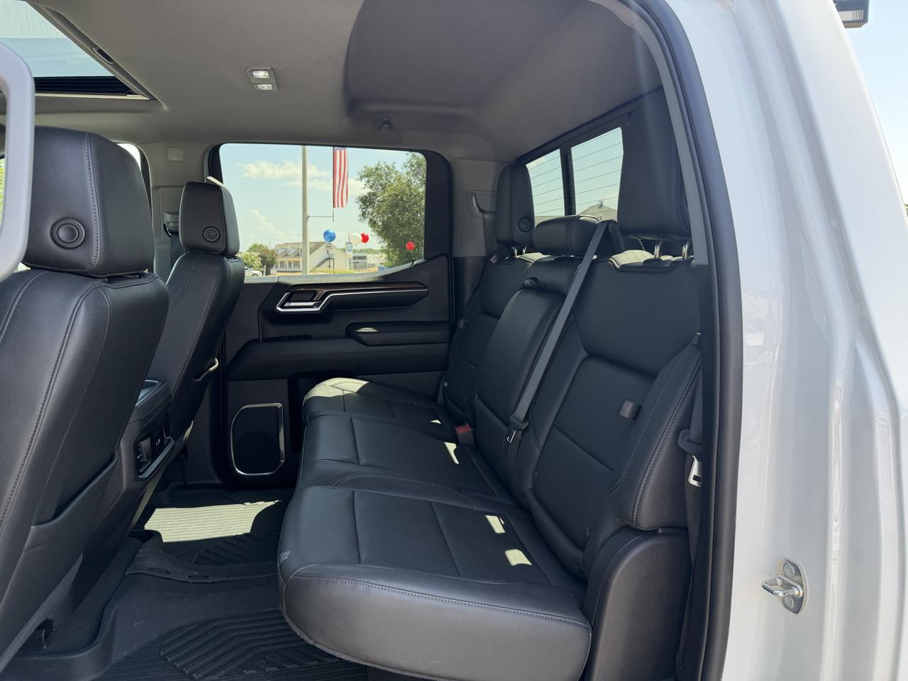 Chevrolet Silverado 1500 Trail Boss LT Crew Cab 4WD 2024