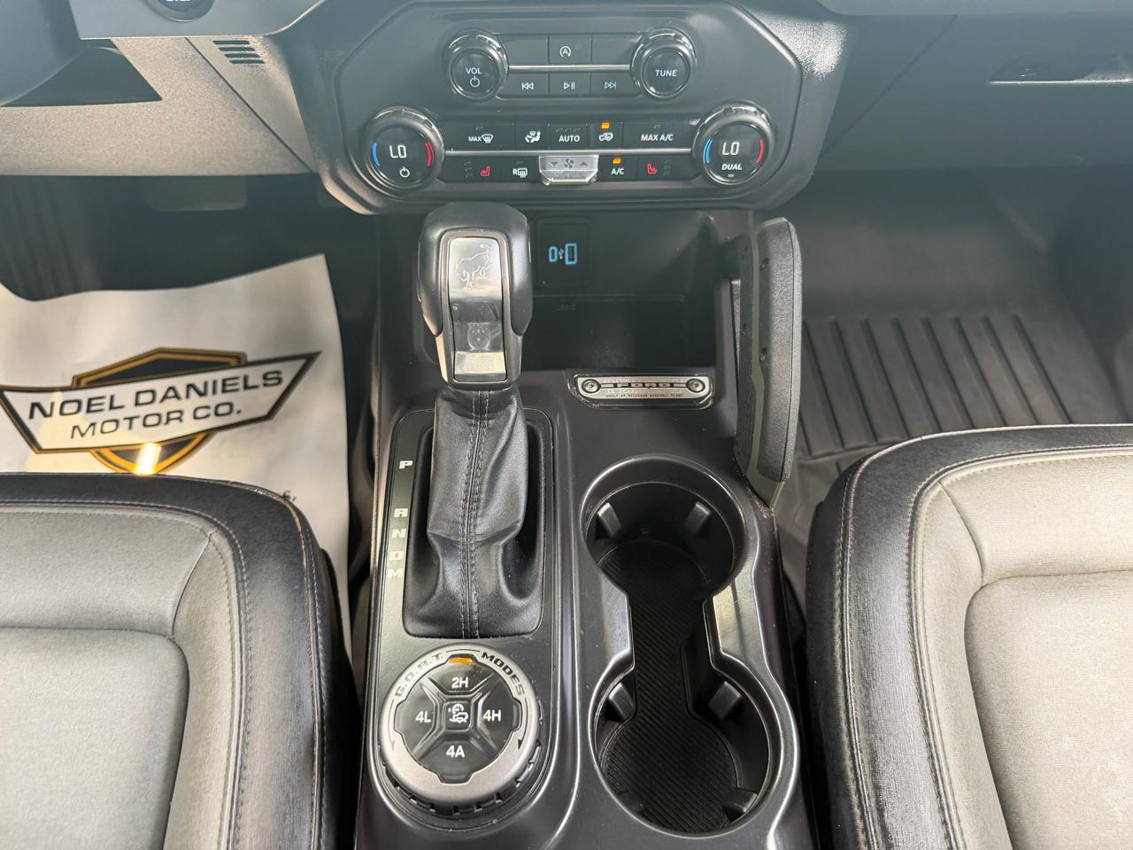 Ford Bronco Everglades 4-Door 2024