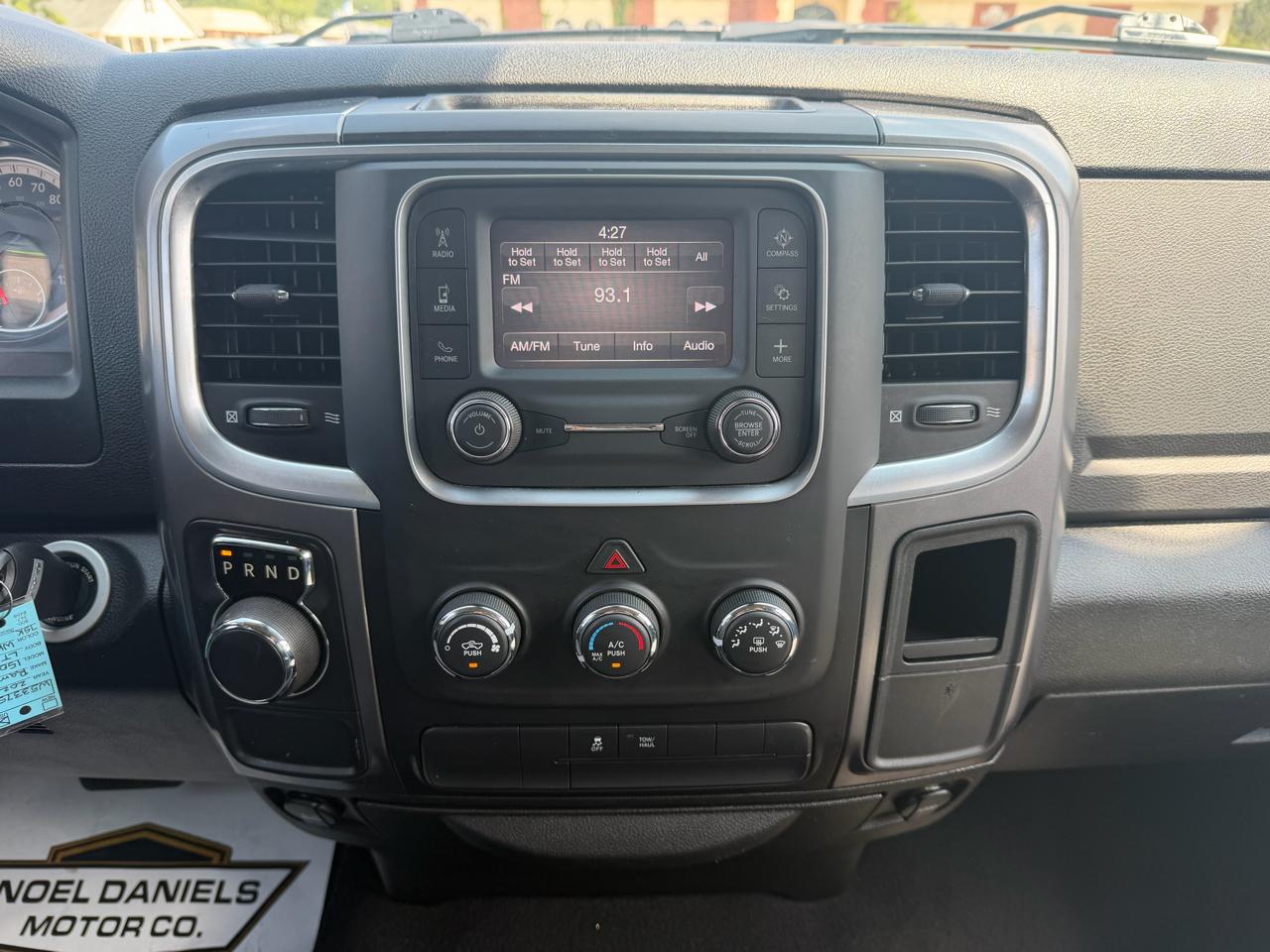RAM 1500 Classic Tradesman Crew Cab SWB 2WD 2021
