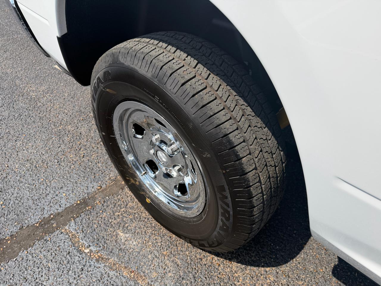 RAM 1500 Classic Tradesman Crew Cab SWB 2WD 2021