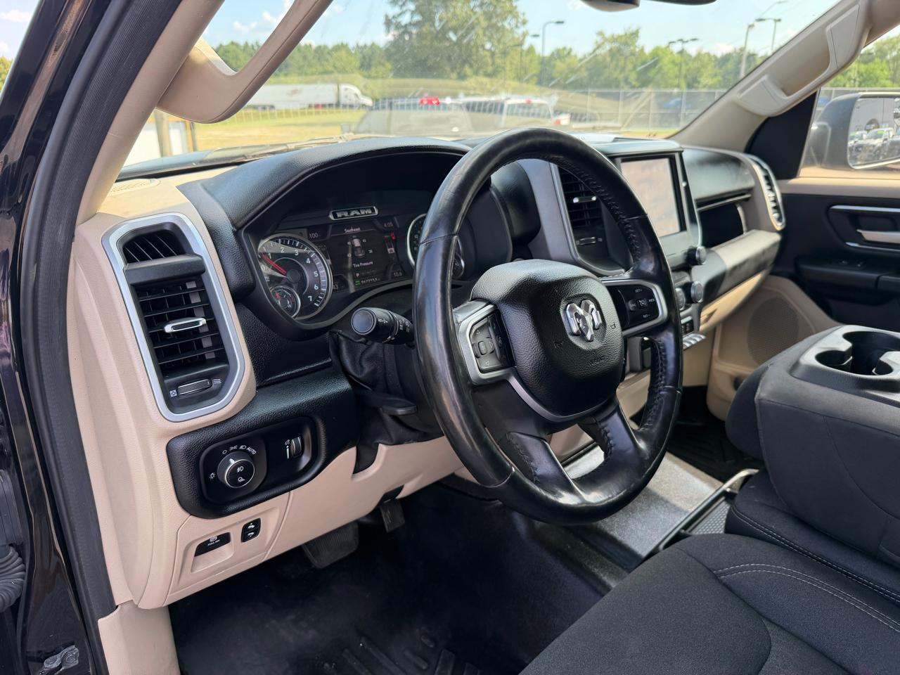RAM 1500 Big Horn Crew Cab SWB 4WD 2020