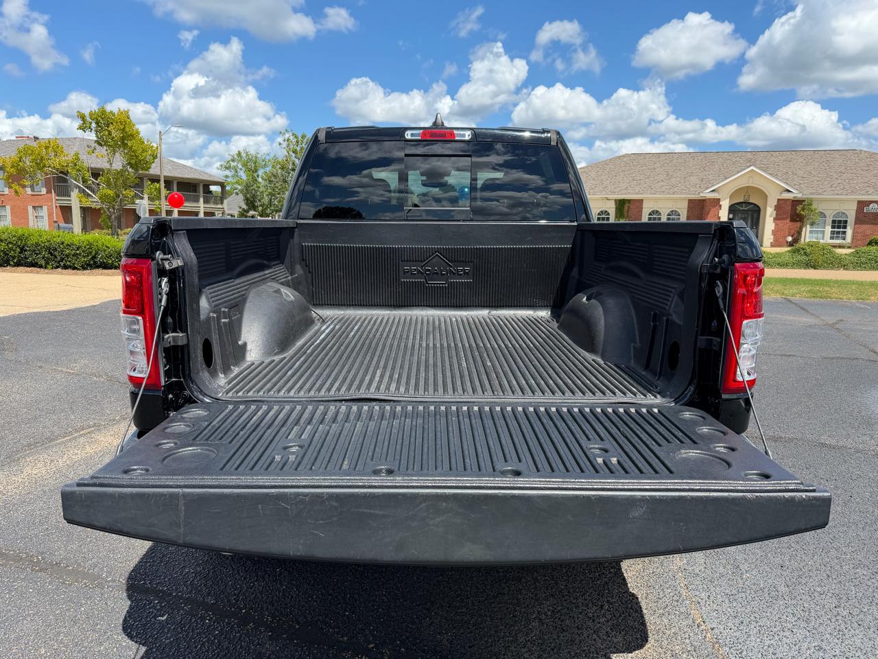 RAM 1500 Big Horn Crew Cab SWB 4WD 2020