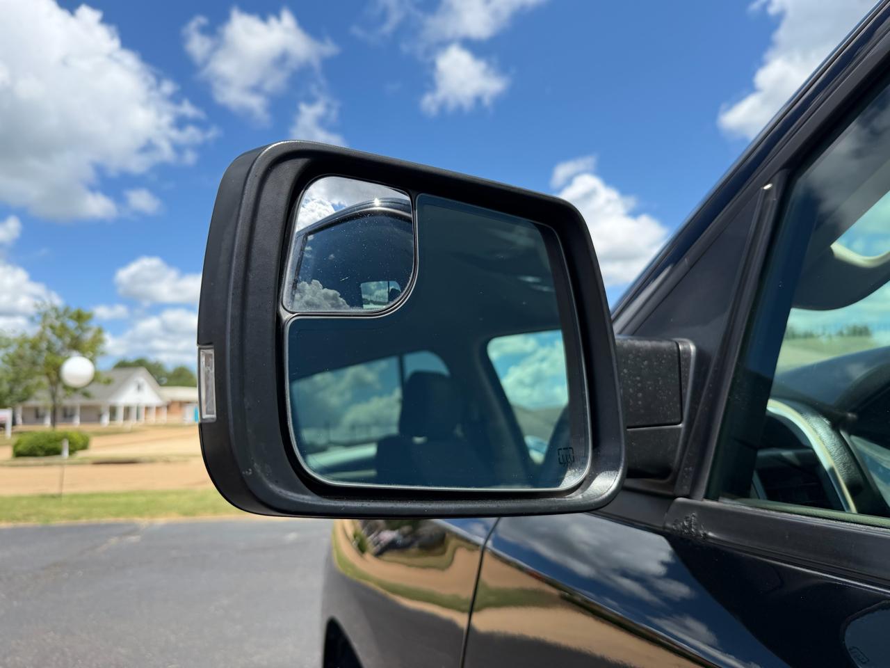 RAM 1500 Big Horn Crew Cab SWB 4WD 2020