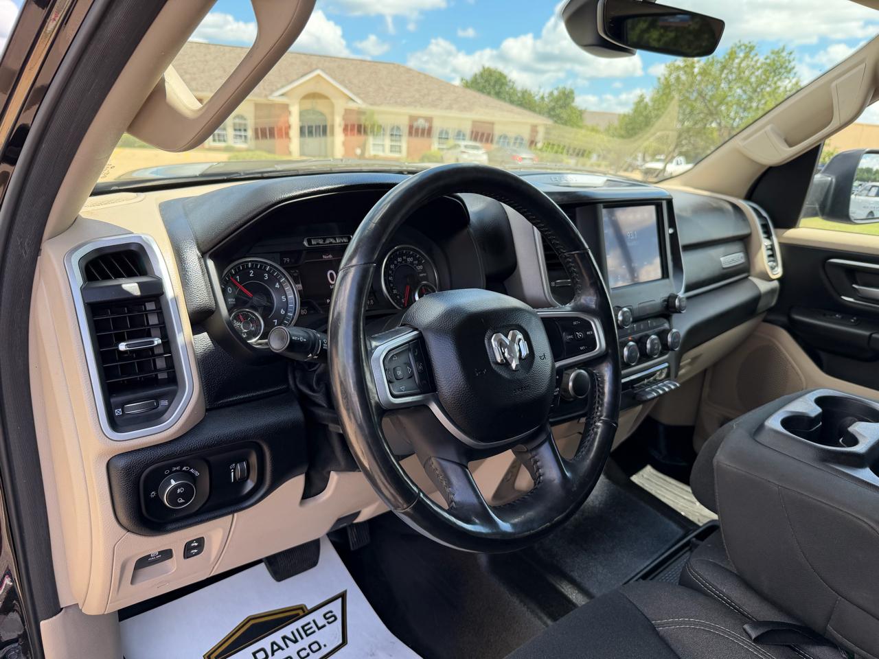 RAM 1500 Big Horn Crew Cab SWB 4WD 2020
