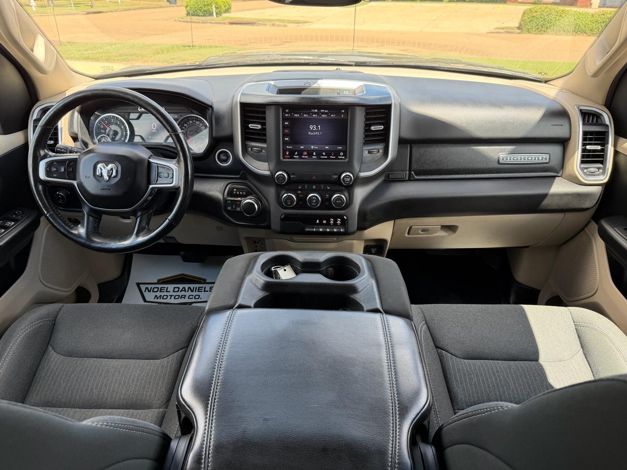 RAM 1500 Big Horn Crew Cab SWB 4WD 2020