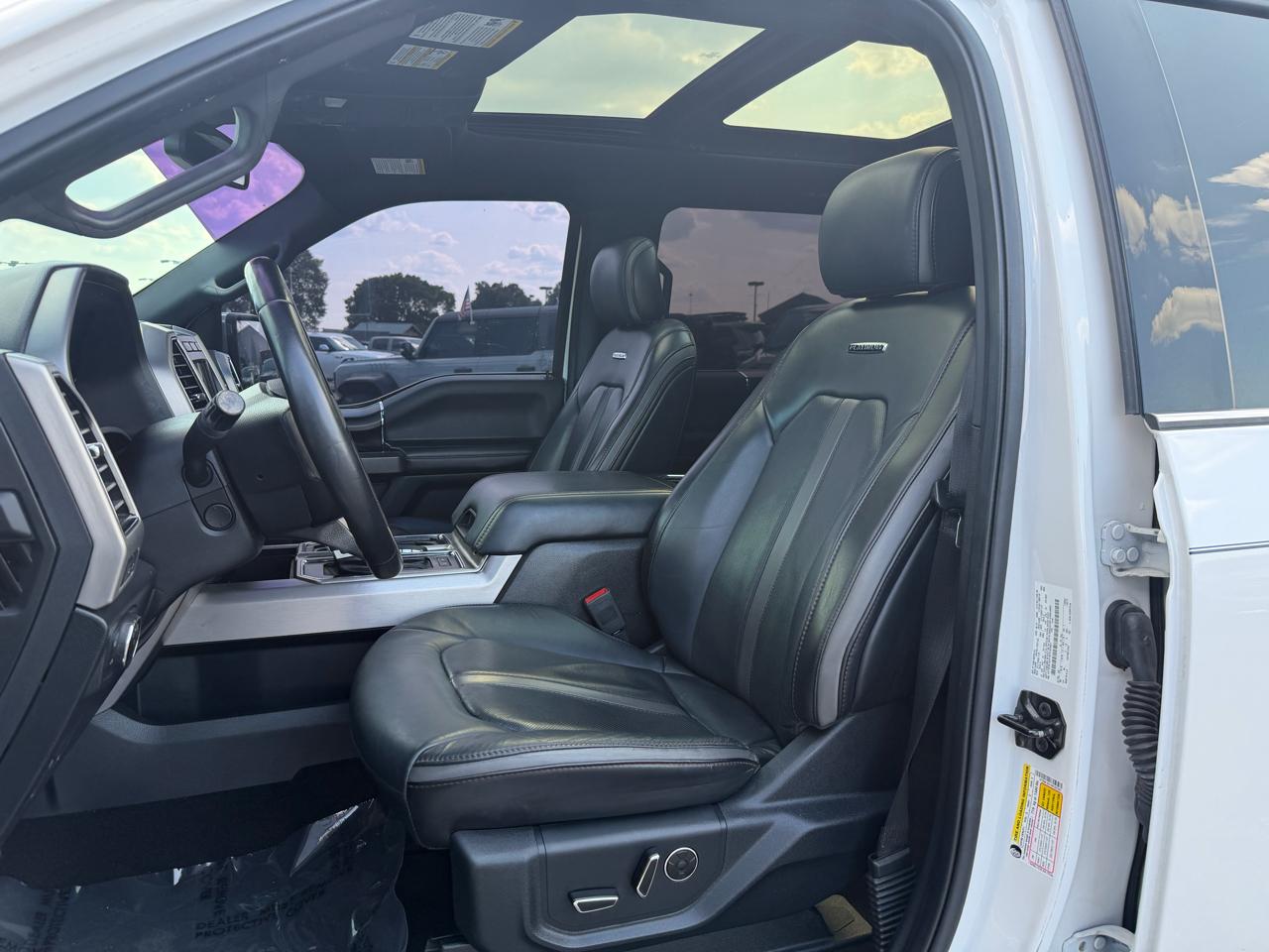Ford F-150 Platinum SuperCrew 5.5-ft. Bed 4WD 2019
