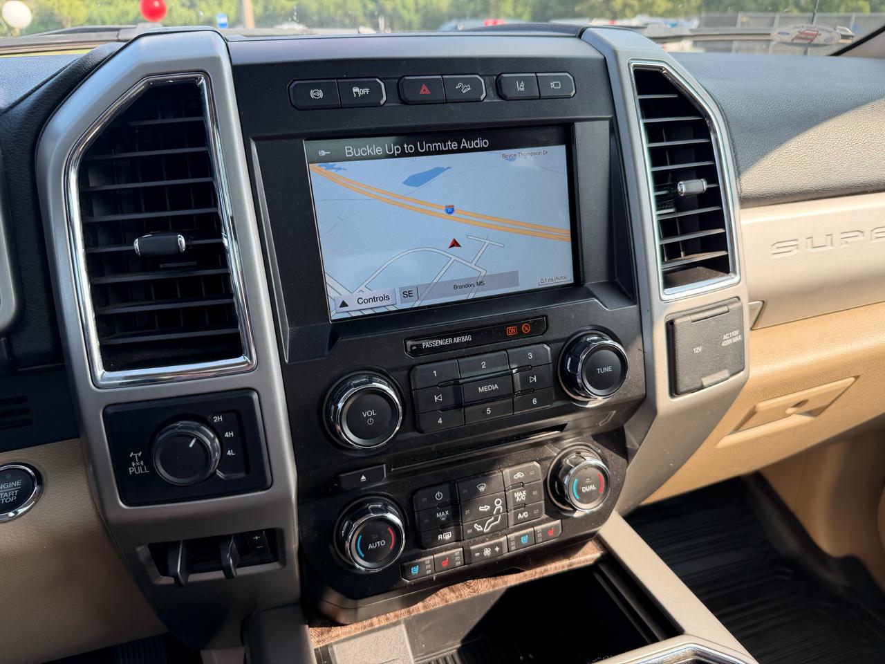 Ford F-250 SD Lariat Crew Cab 4WD 2018
