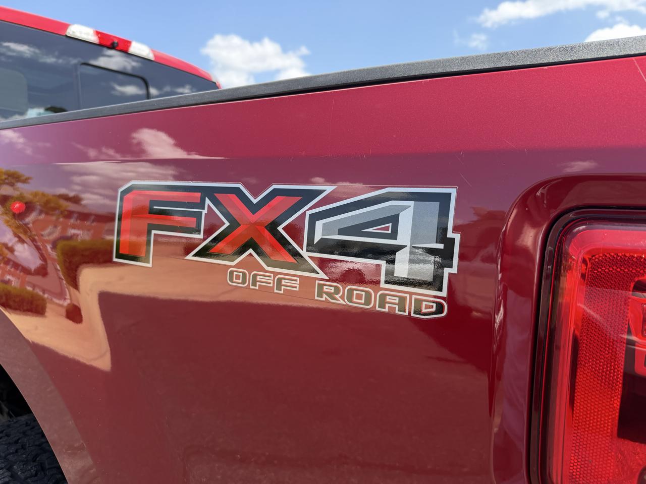 Ford F-250 SD Lariat Crew Cab 4WD 2018